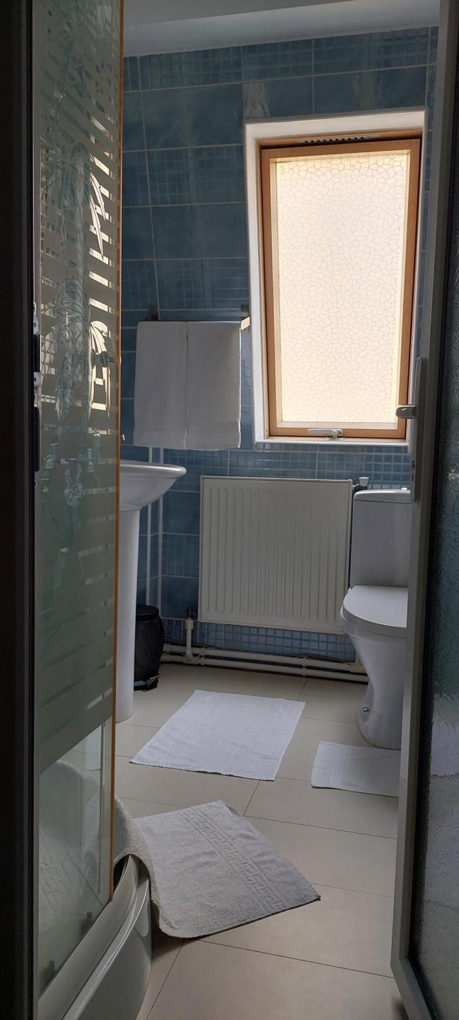 Hotel Harmony House à Târgu Jiu Extérieur photo