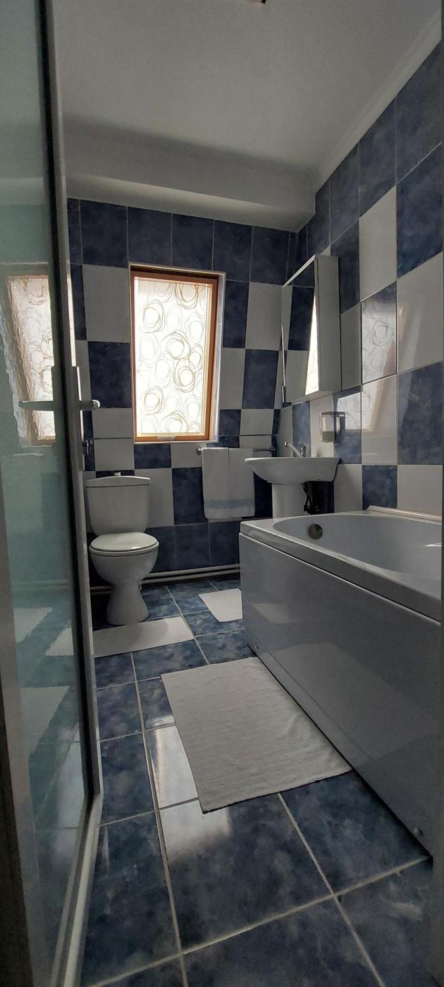 Hotel Harmony House à Târgu Jiu Extérieur photo
